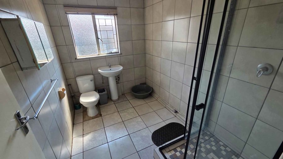 10 Bedroom Property for Sale in Brandwag Free State